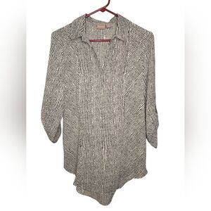 Chico's Gray 3/4 Sleeve Notched Collar Blouse